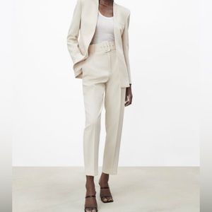 Zara ‘Pants with Fabric-Covered Belt’ in cream. Size XS. Unworn.